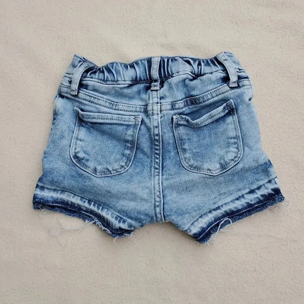 GAP Shortie distressed light wash denim jean shorts Size 4